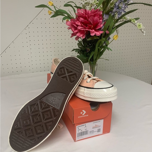 CONVERSE Chuck 70 Vintage Canvas Coral Low Top Shoes Unisex - Picture 5 of 8